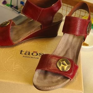 Taos Buckle Up Wedge Sandal